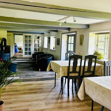 6 Bedroom Gorgeous In Nyaraló Ribe